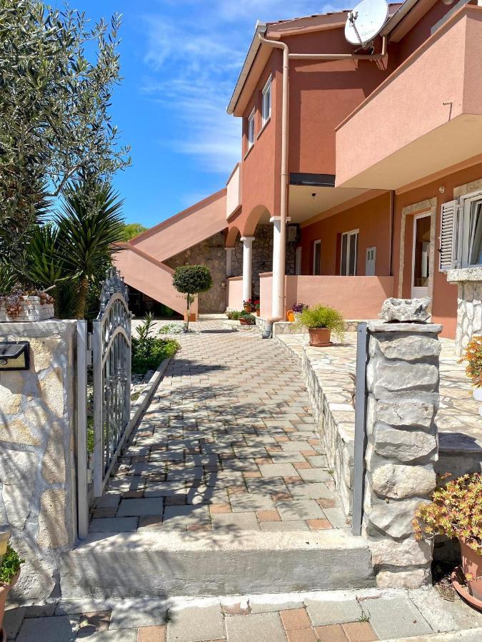 Apartmani Goga Biograd Na Moru Exterior foto